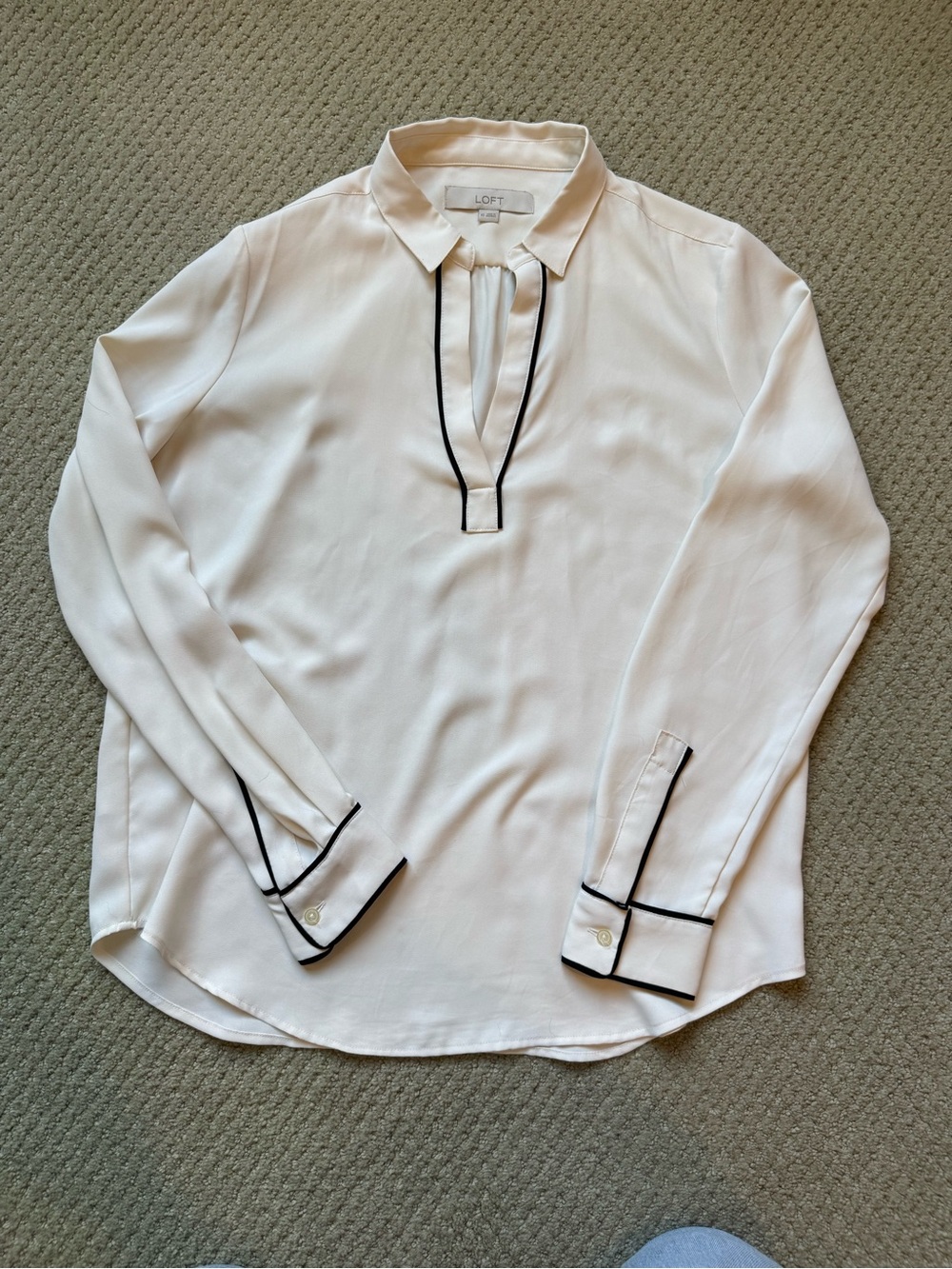 LOFT White Long-Sleeve Shirt with Black Piping